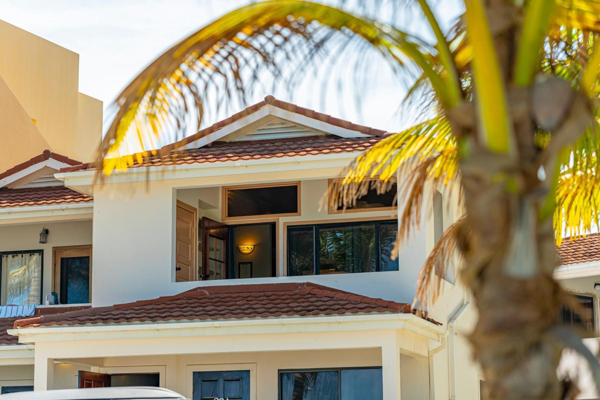 Tradewinds Paradise Villas San Pedro  Εξωτερικό φωτογραφία