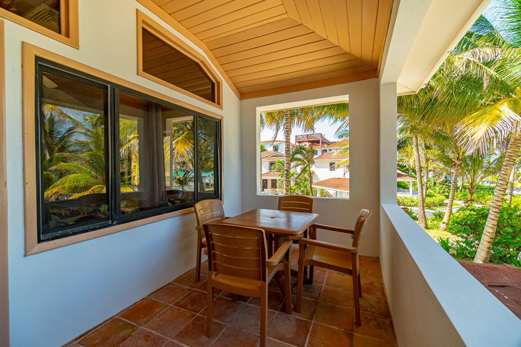 Tradewinds Paradise Villas San Pedro  Εξωτερικό φωτογραφία