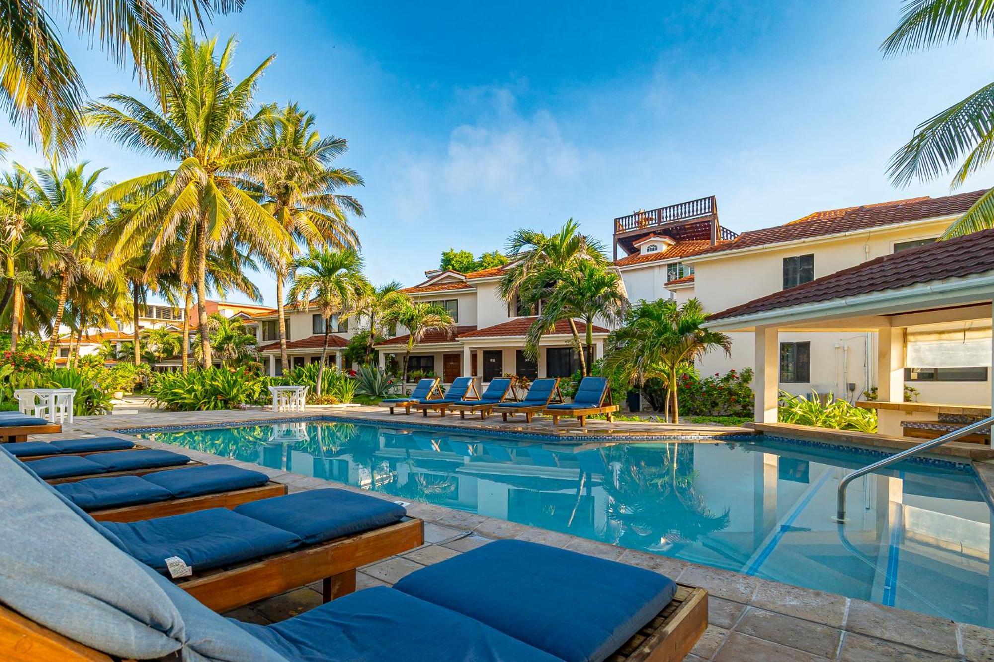 Tradewinds Paradise Villas San Pedro  Εξωτερικό φωτογραφία